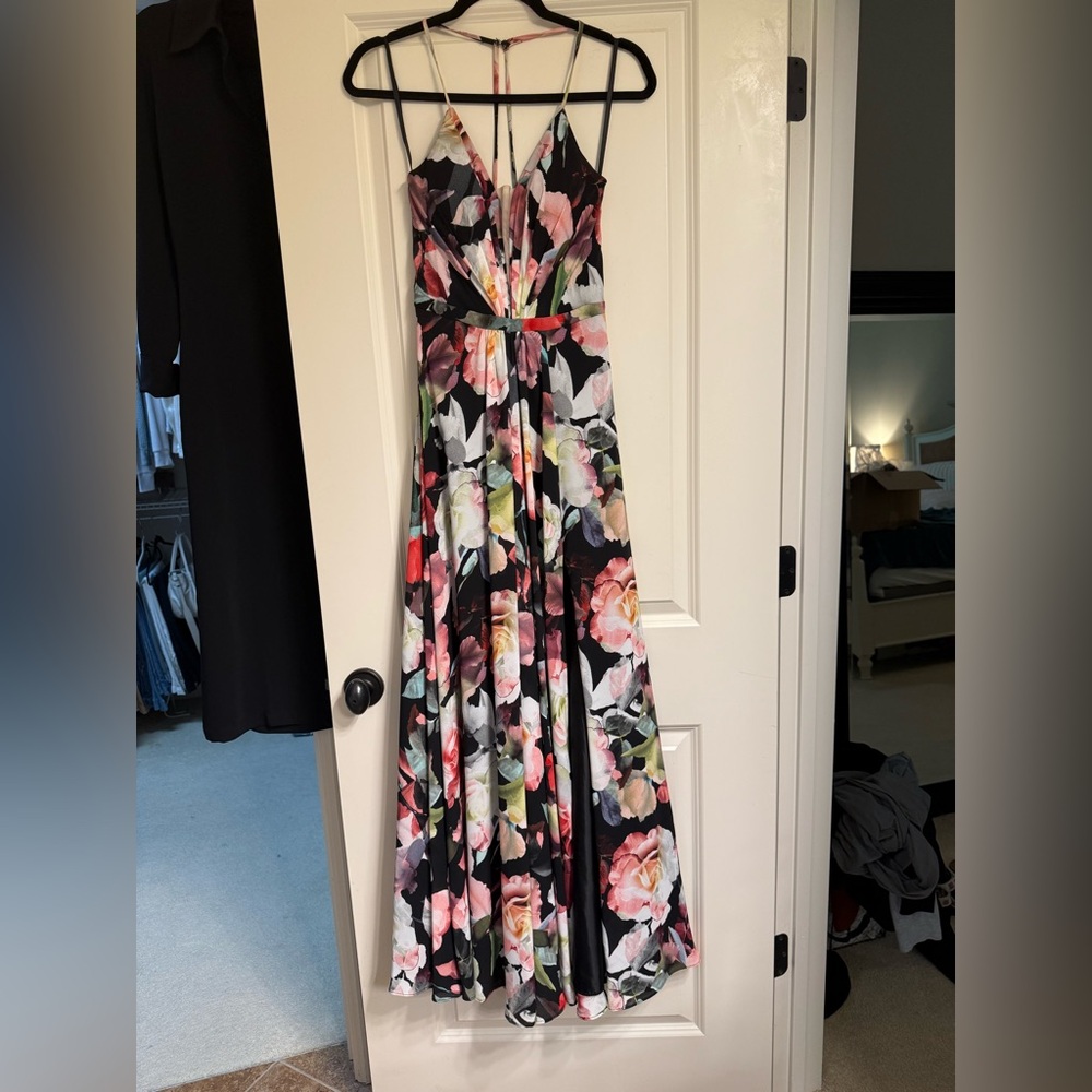Cachet A-Line Floral Chiffon Gown with Slit Skirt, Size 2